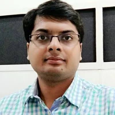 Dr Navneet Agarwal